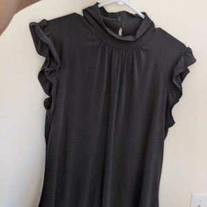 Worthington High Neck capped sleeve shirt